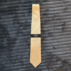 GM Gold Series X-long Gold Textured Men's Tie NWT.